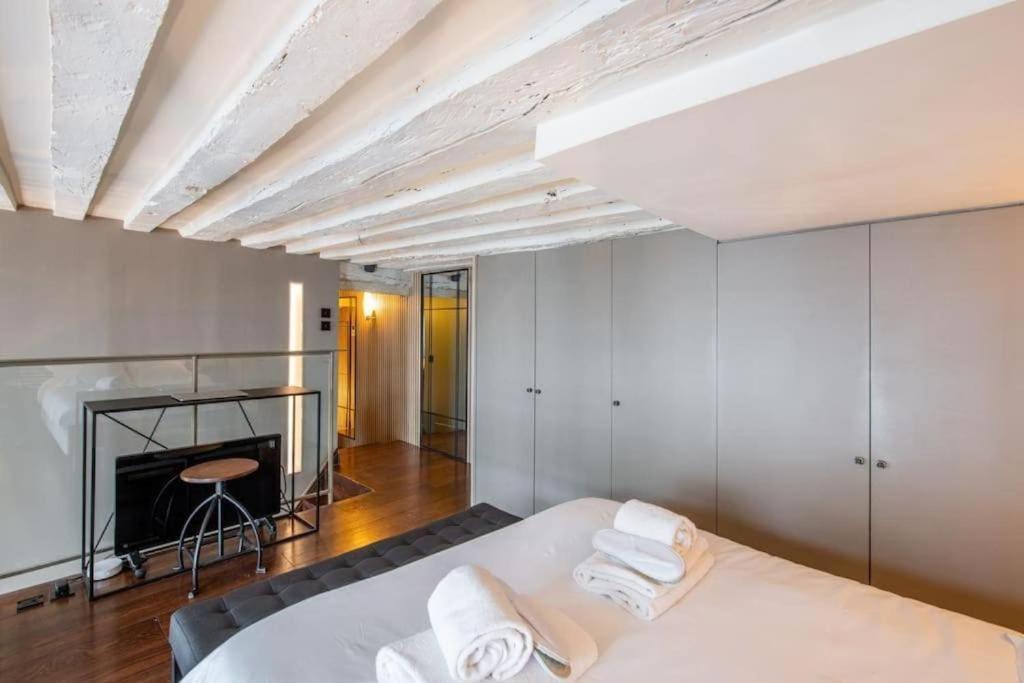 1er - Magnifique Duplex Appartement