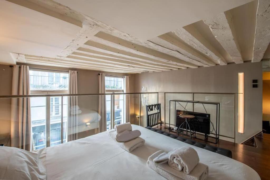 1er - Magnifique Duplex Appartement *